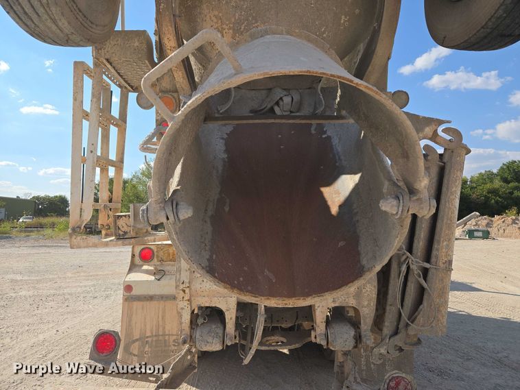 image for item EU3781 2006 Mack CV ready mix truck