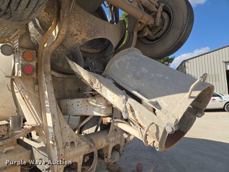 image for item EU3781 2006 Mack CV ready mix truck