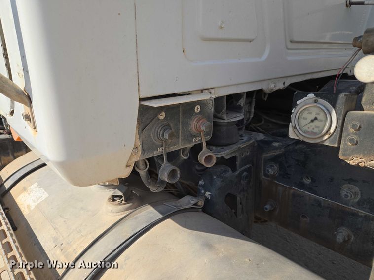 image for item EU3781 2006 Mack CV ready mix truck