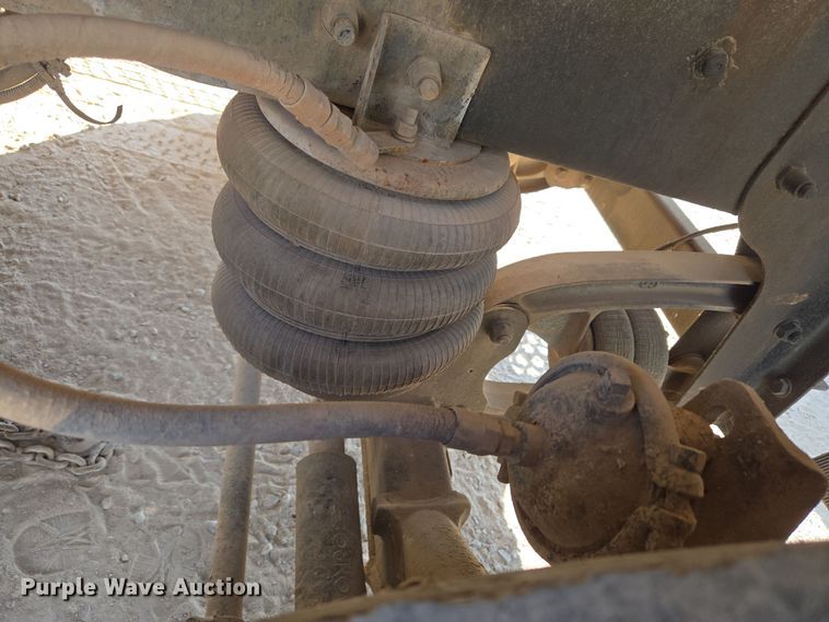 image for item EU3781 2006 Mack CV ready mix truck