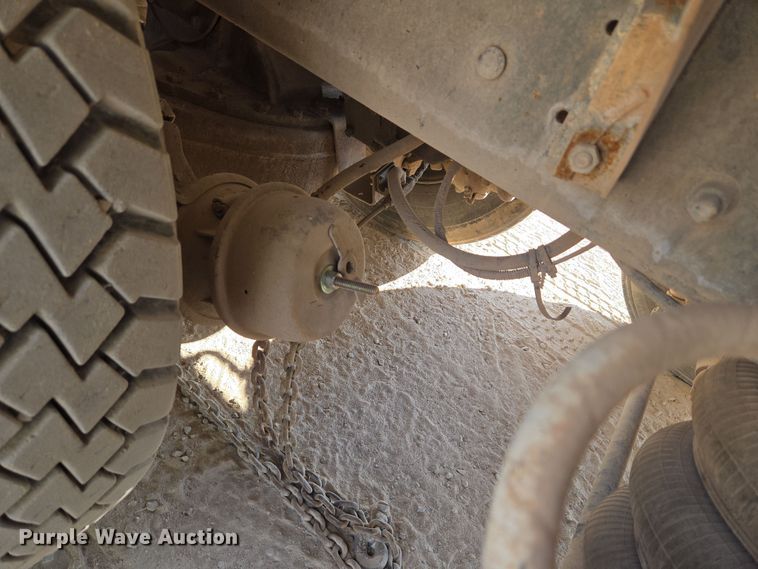 image for item EU3781 2006 Mack CV ready mix truck