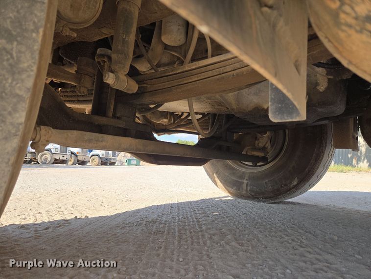 image for item EU3781 2006 Mack CV ready mix truck