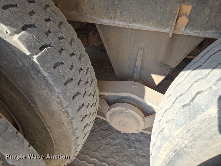 image for item EU3781 2006 Mack CV ready mix truck