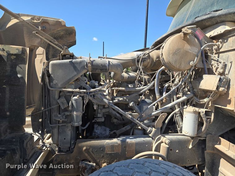 image for item EU3781 2006 Mack CV ready mix truck