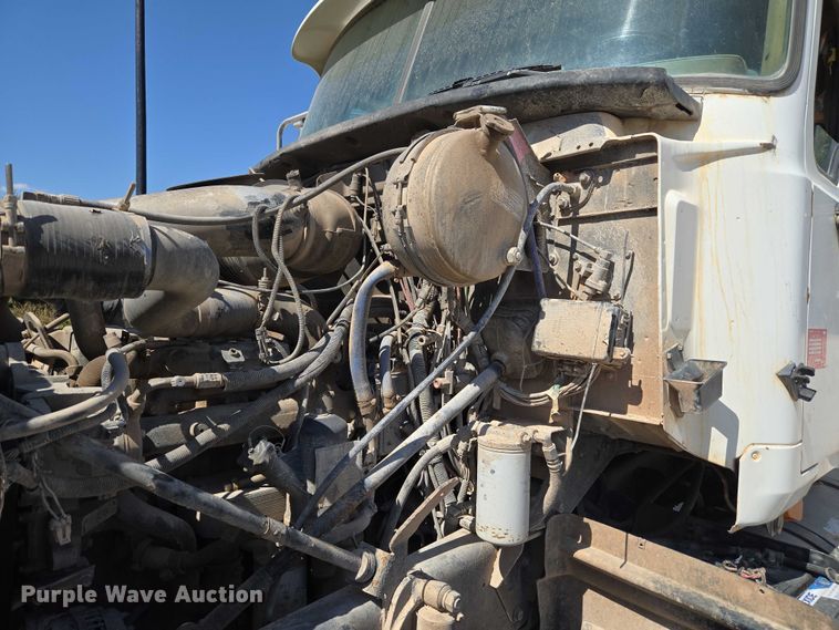 image for item EU3781 2006 Mack CV ready mix truck