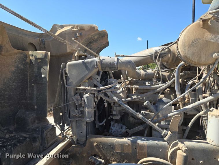 image for item EU3781 2006 Mack CV ready mix truck