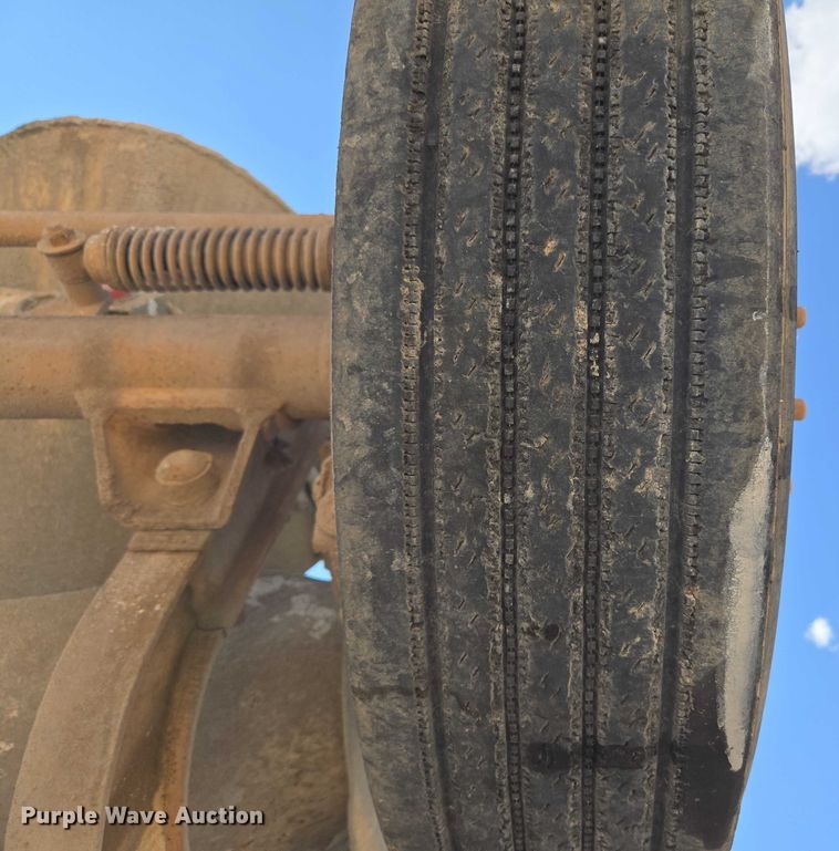 image for item EU3781 2006 Mack CV ready mix truck