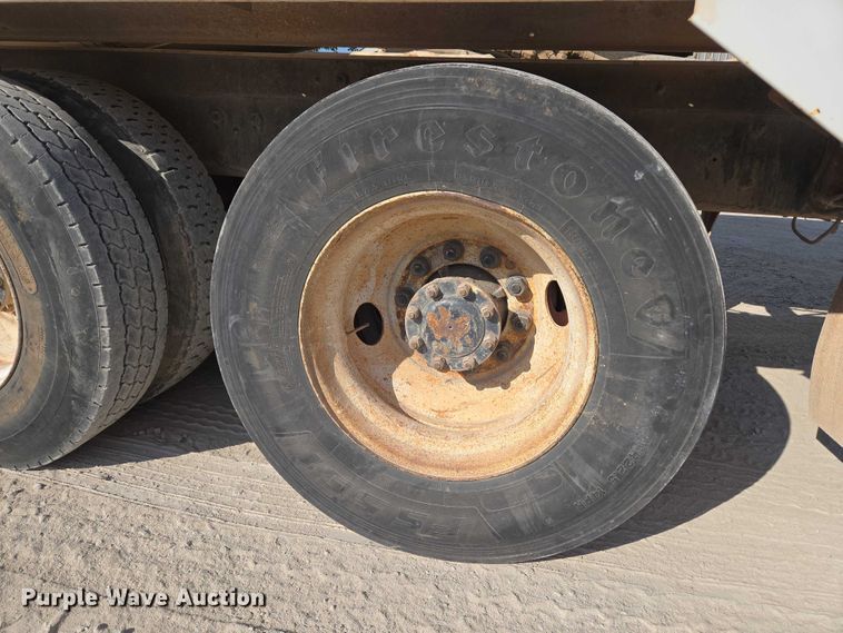 image for item EU3781 2006 Mack CV ready mix truck