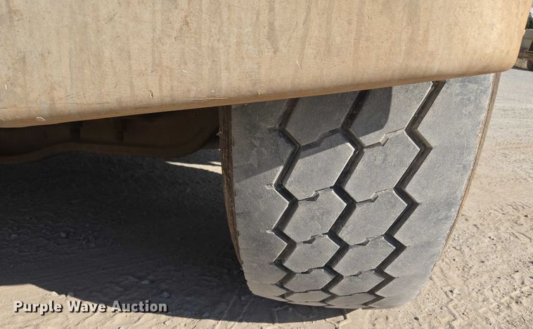 image for item EU3781 2006 Mack CV ready mix truck