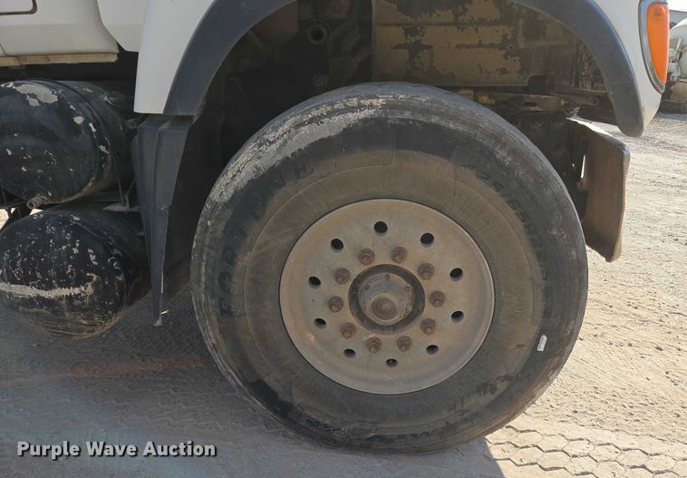 image for item EU3781 2006 Mack CV ready mix truck