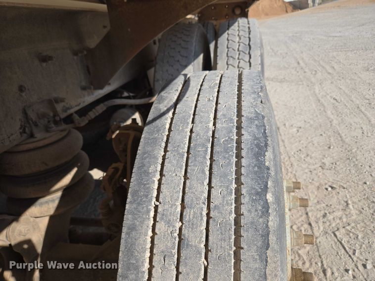 image for item EU3781 2006 Mack CV ready mix truck