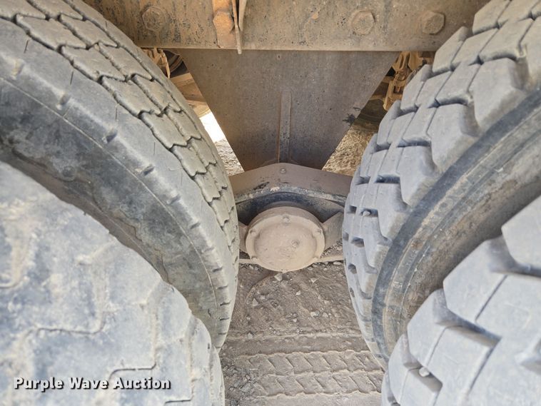 image for item EU3781 2006 Mack CV ready mix truck