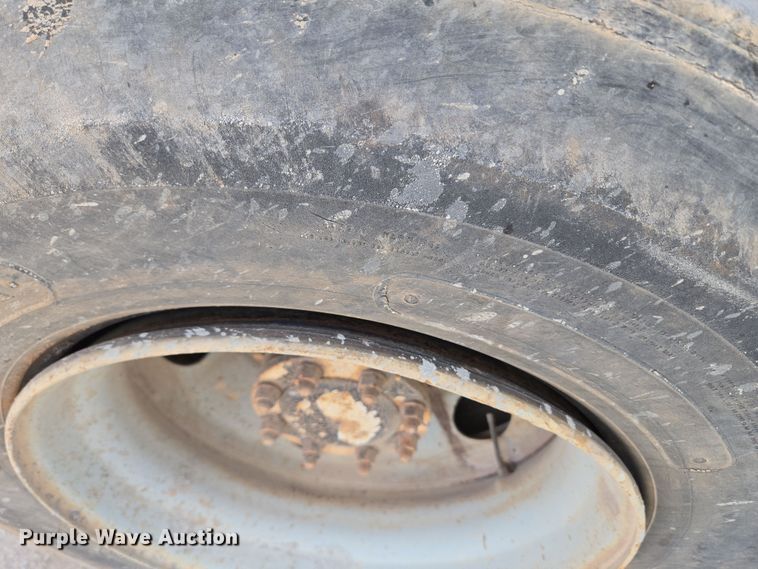 image for item EU3781 2006 Mack CV ready mix truck