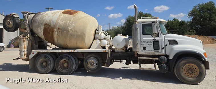 image for item EU3782 2005 Mack CV513 ready mix truck