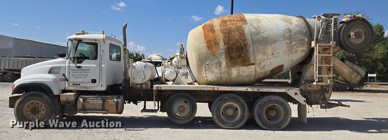 image for item EU3782 2005 Mack CV513 ready mix truck