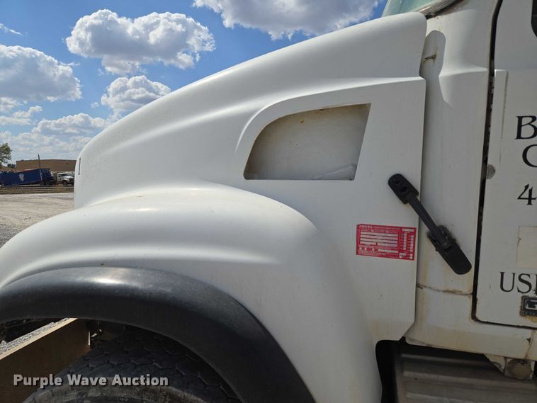 image for item EU3782 2005 Mack CV513 ready mix truck