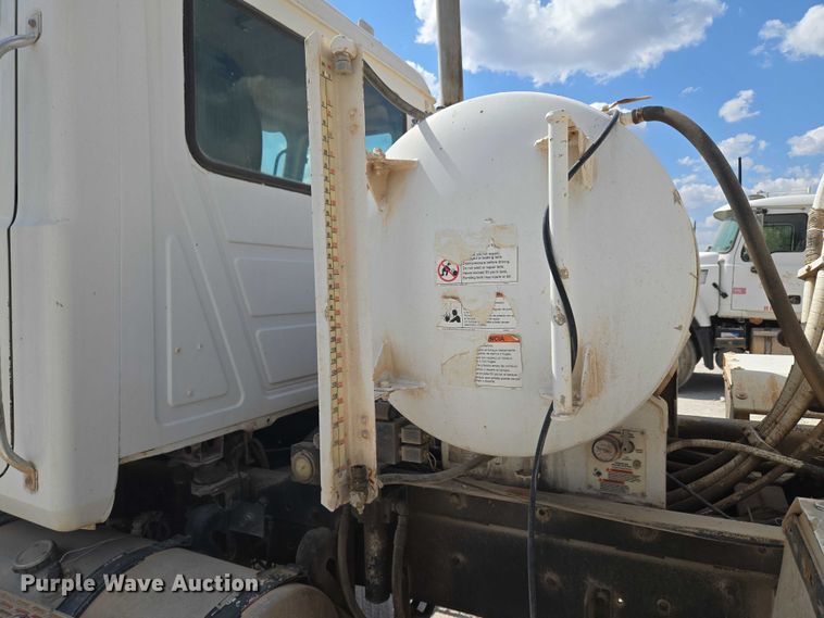 image for item EU3782 2005 Mack CV513 ready mix truck