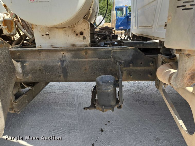 image for item EU3782 2005 Mack CV513 ready mix truck