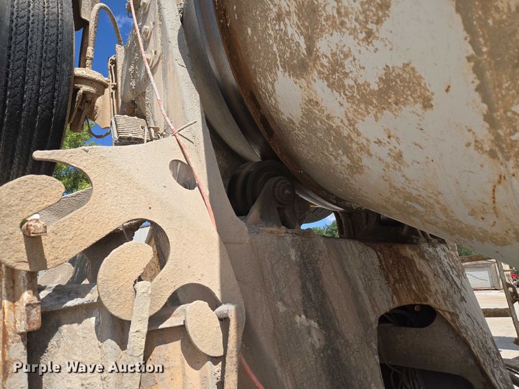 image for item EU3782 2005 Mack CV513 ready mix truck