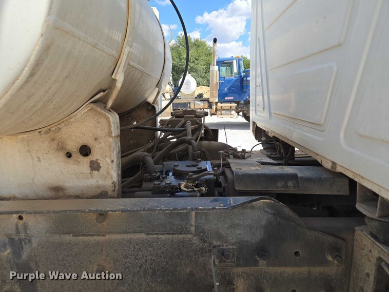 image for item EU3782 2005 Mack CV513 ready mix truck