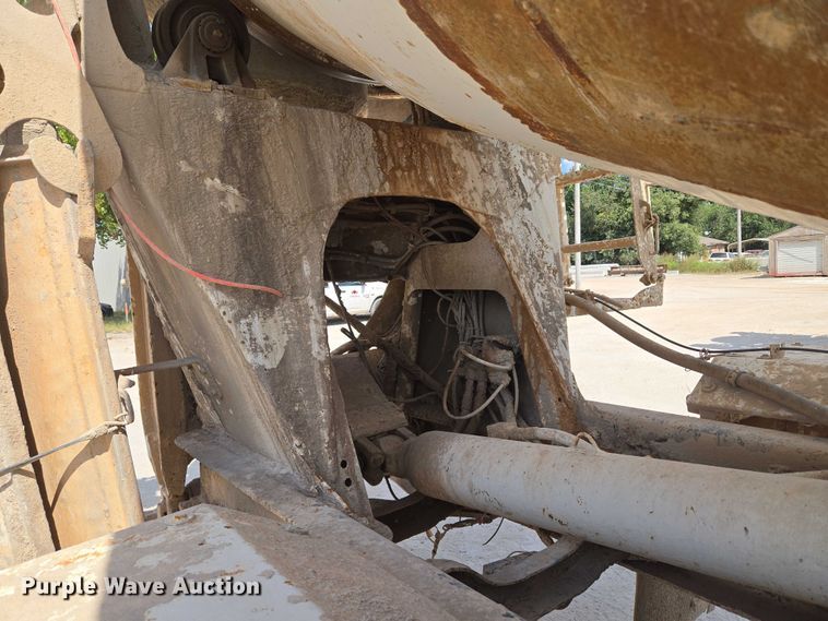 image for item EU3782 2005 Mack CV513 ready mix truck