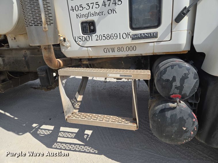 image for item EU3782 2005 Mack CV513 ready mix truck