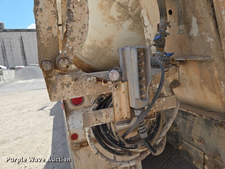 image for item EU3782 2005 Mack CV513 ready mix truck