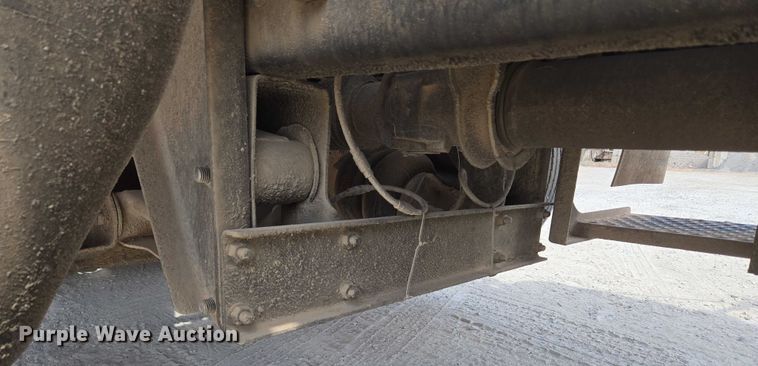 image for item EU3782 2005 Mack CV513 ready mix truck