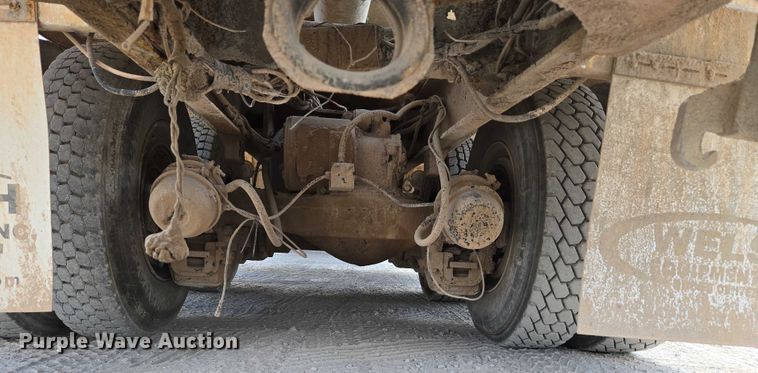 image for item EU3782 2005 Mack CV513 ready mix truck