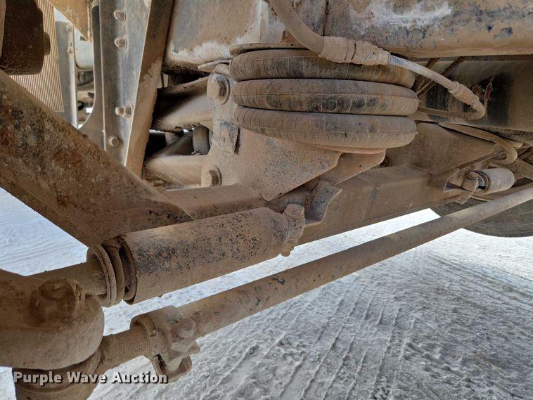 image for item EU3782 2005 Mack CV513 ready mix truck