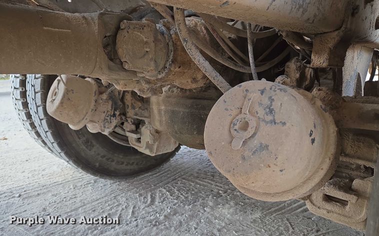 image for item EU3782 2005 Mack CV513 ready mix truck