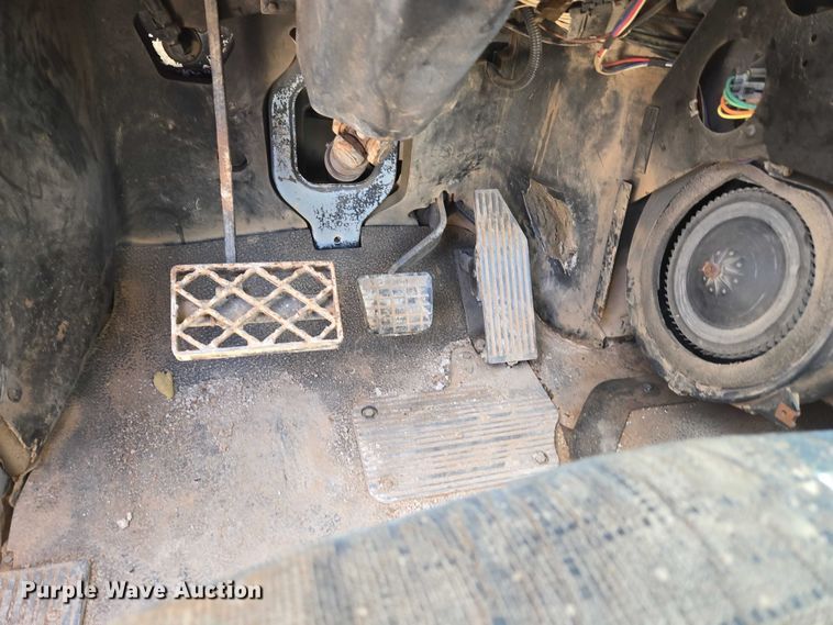 image for item EU3782 2005 Mack CV513 ready mix truck