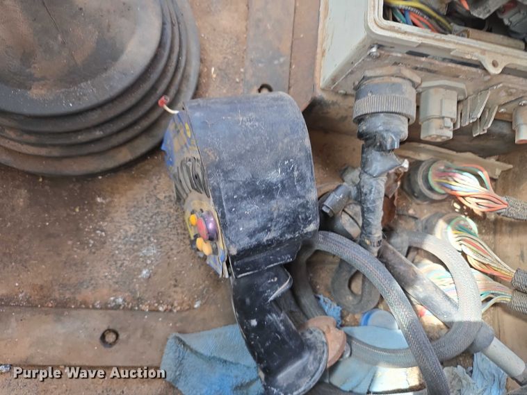 image for item EU3782 2005 Mack CV513 ready mix truck