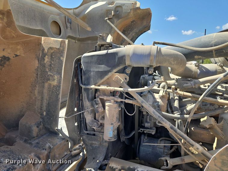 image for item EU3782 2005 Mack CV513 ready mix truck