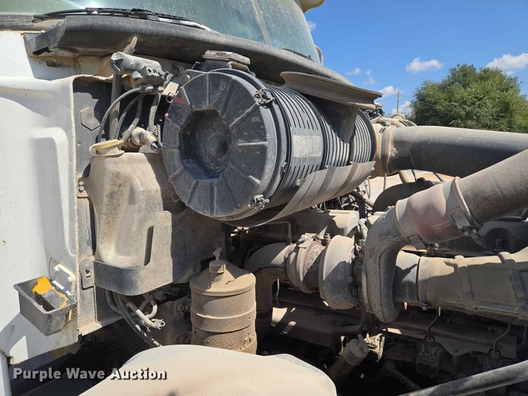 image for item EU3782 2005 Mack CV513 ready mix truck