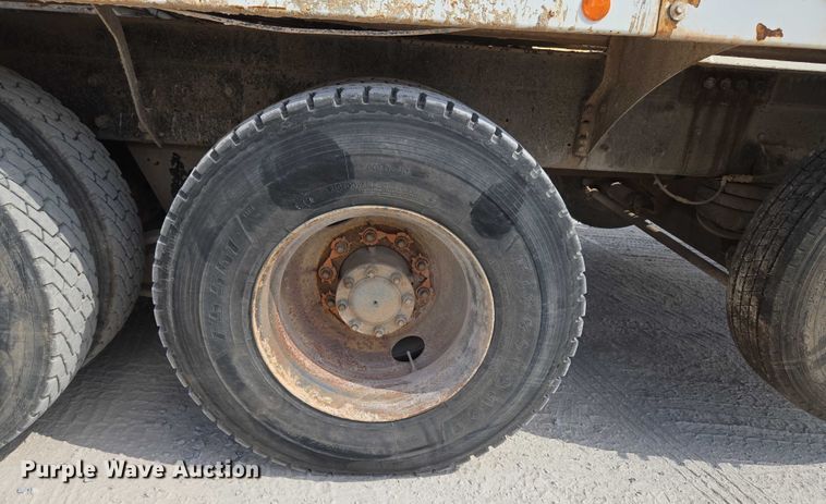 image for item EU3782 2005 Mack CV513 ready mix truck