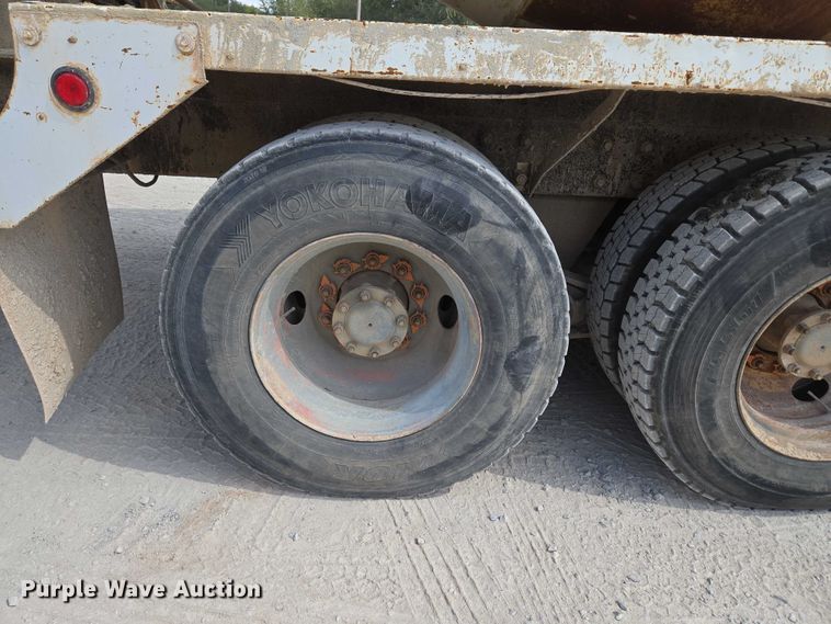 image for item EU3782 2005 Mack CV513 ready mix truck