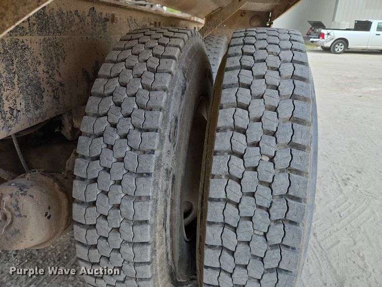 image for item EU3782 2005 Mack CV513 ready mix truck