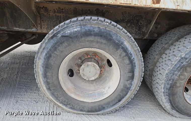 image for item EU3782 2005 Mack CV513 ready mix truck