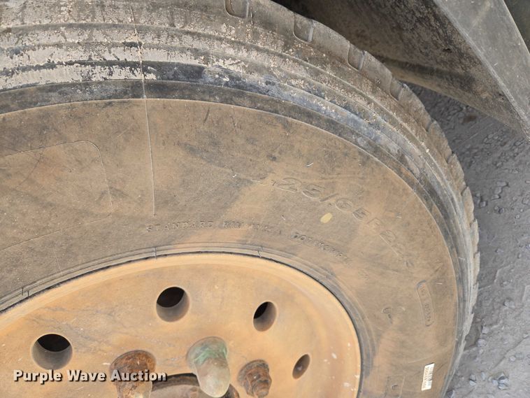 image for item EU3782 2005 Mack CV513 ready mix truck