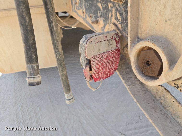 image for item EU3784 1999 Mack RD690S ready mix truck