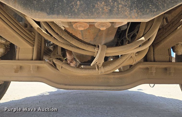 image for item EU3784 1999 Mack RD690S ready mix truck