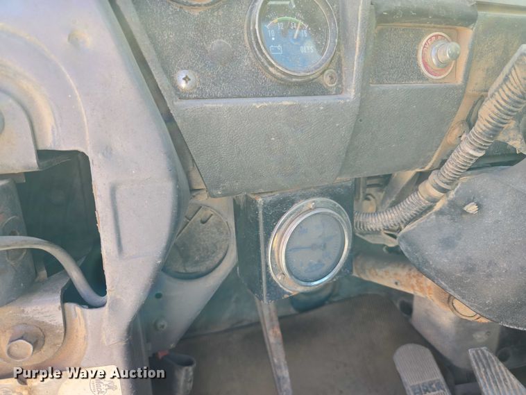 image for item EU3784 1999 Mack RD690S ready mix truck