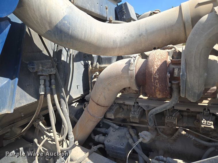 image for item EU3784 1999 Mack RD690S ready mix truck