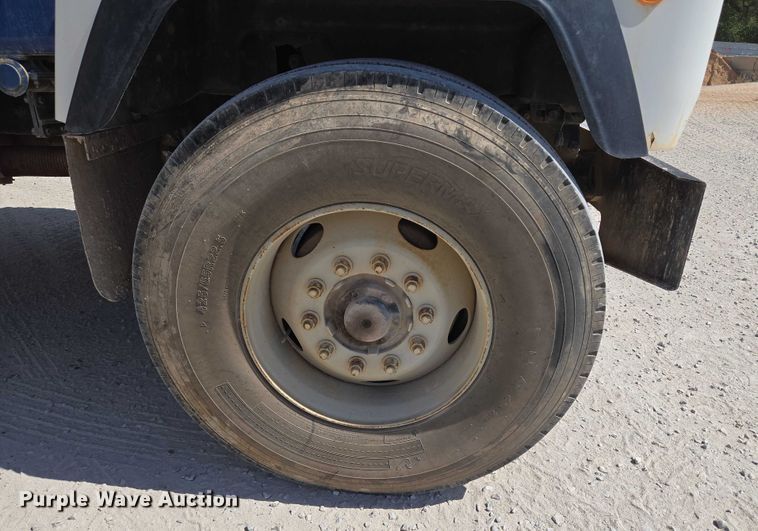 image for item EU3784 1999 Mack RD690S ready mix truck