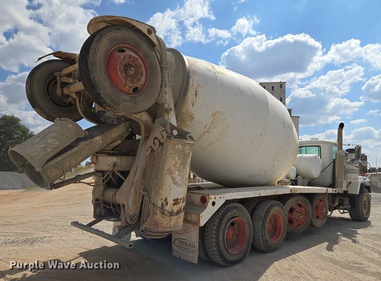 image for item EU3785 2000 Mack RD690S ready mix truck