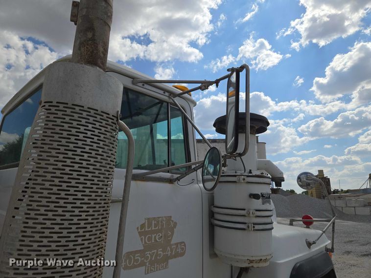 image for item EU3785 2000 Mack RD690S ready mix truck