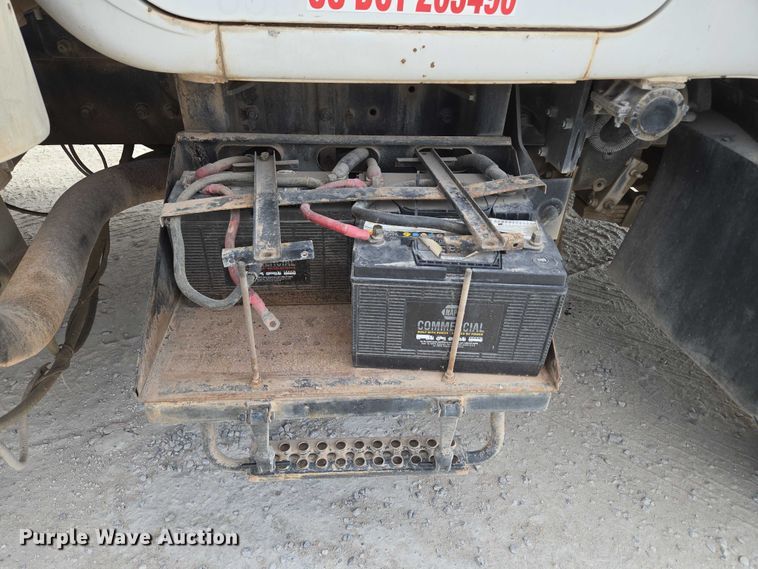 image for item EU3785 2000 Mack RD690S ready mix truck