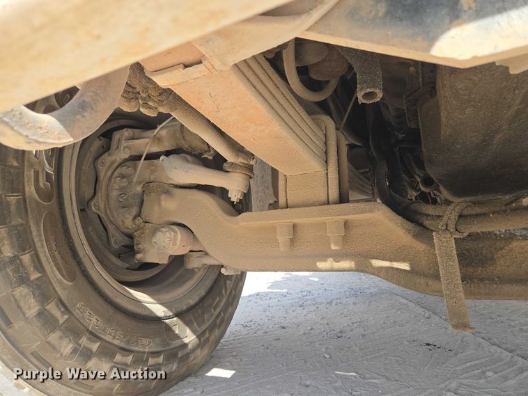 image for item EU3785 2000 Mack RD690S ready mix truck