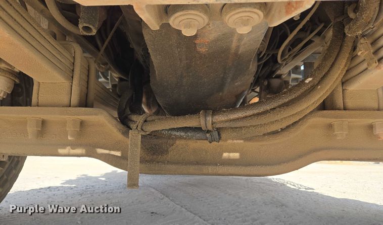 image for item EU3785 2000 Mack RD690S ready mix truck